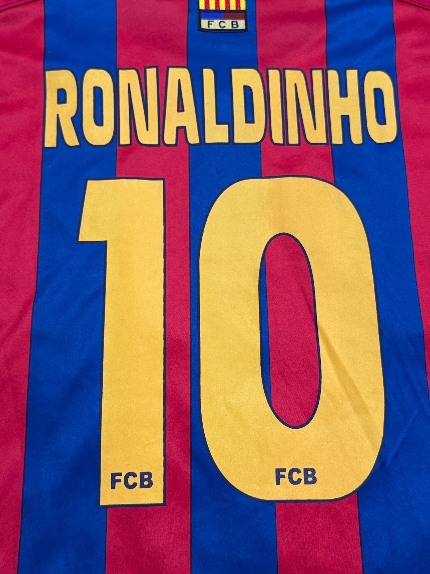 Koszulka piłkarska Rogers x FC Barcelona Ronaldinho 2004/2005