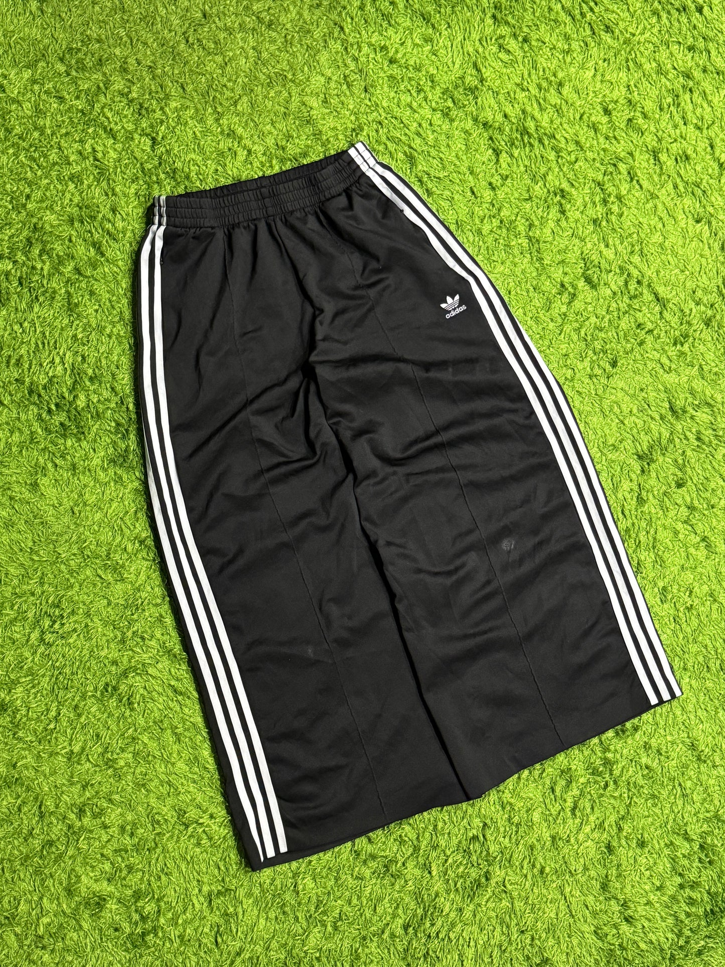 Spodnie dresowe czarne Adidas Originals firebird baggy pants