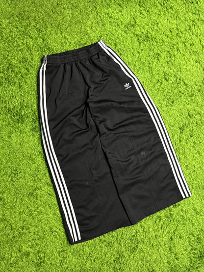 Spodnie dresowe czarne Adidas Originals firebird baggy pants