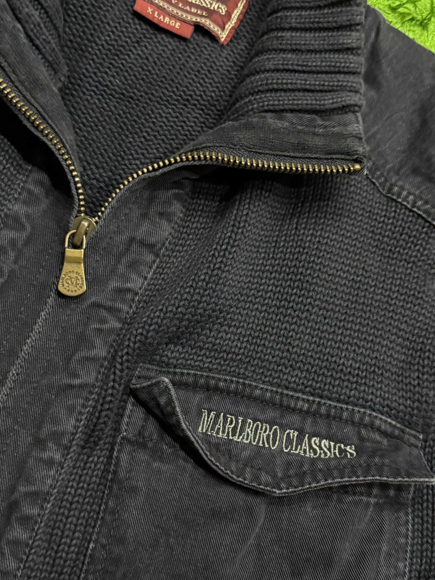 Sweter czarny Kardigan Marlboro Classics
