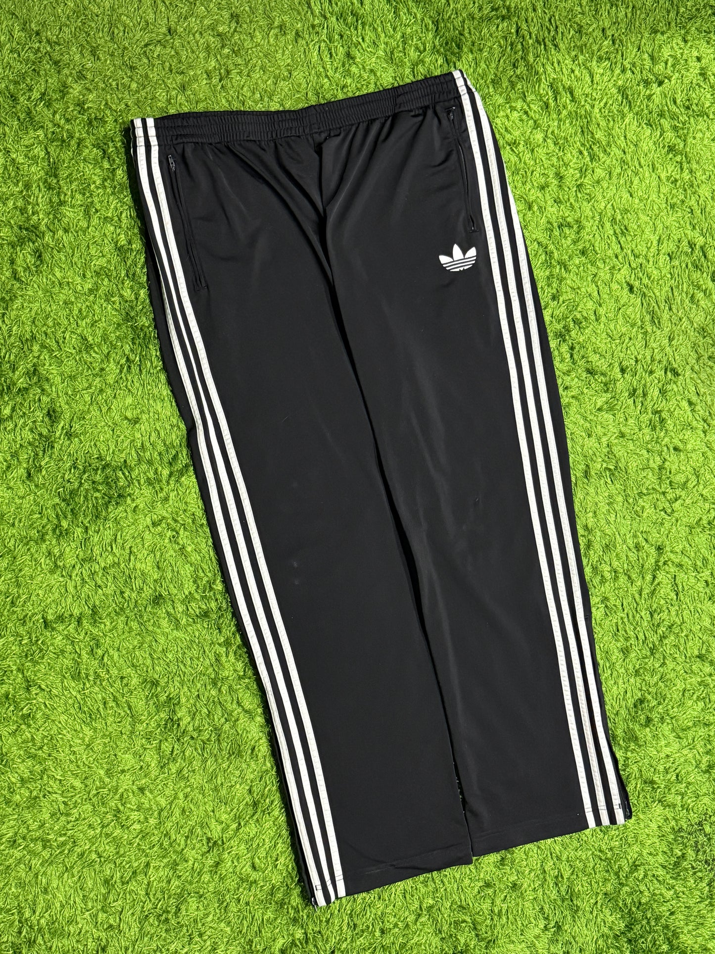 Spodnie dresowe czarne Adidas Originals Firebird