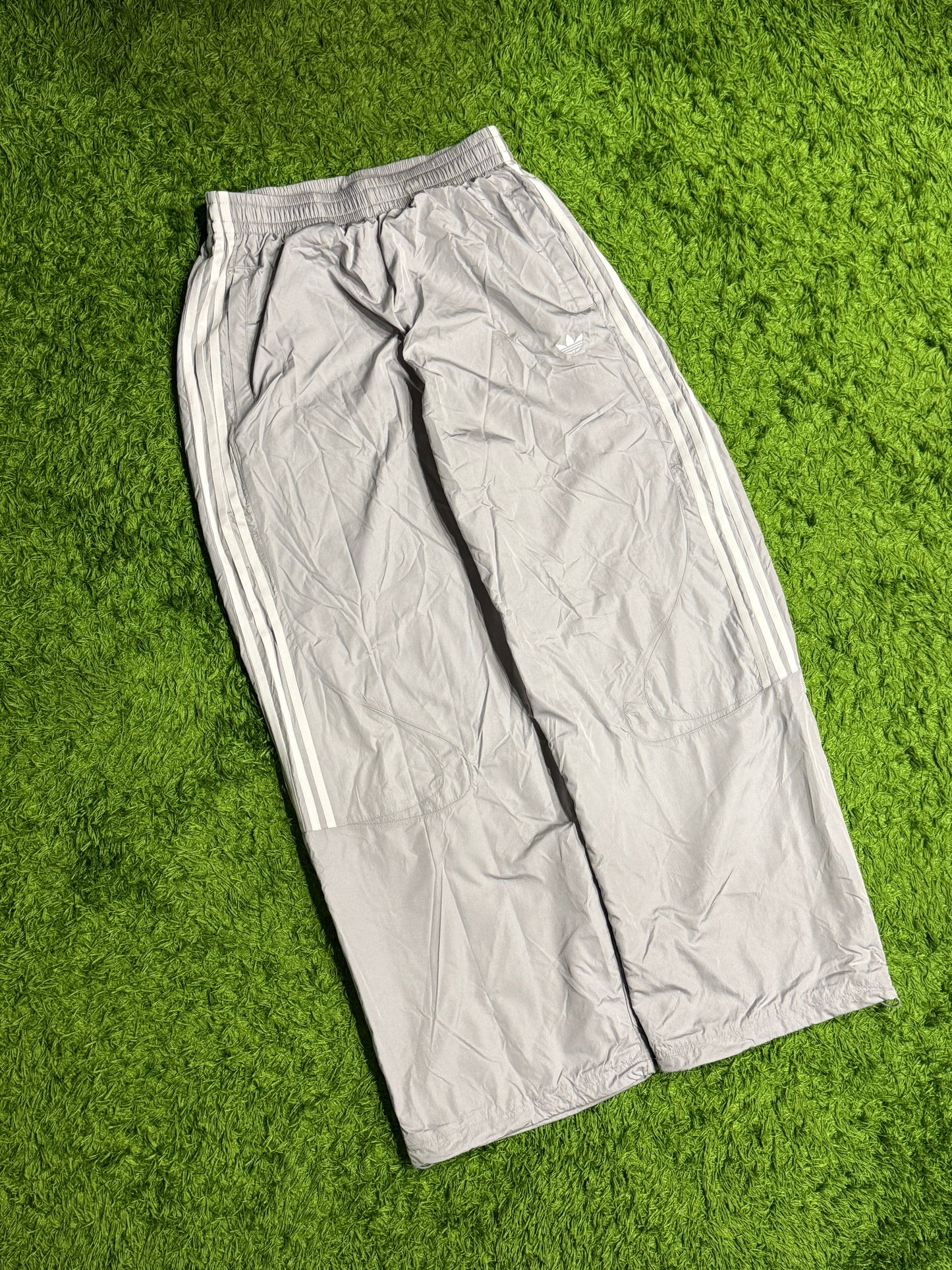 Spodnie dresowe srebrne Adidas Originals Firebird bnwt