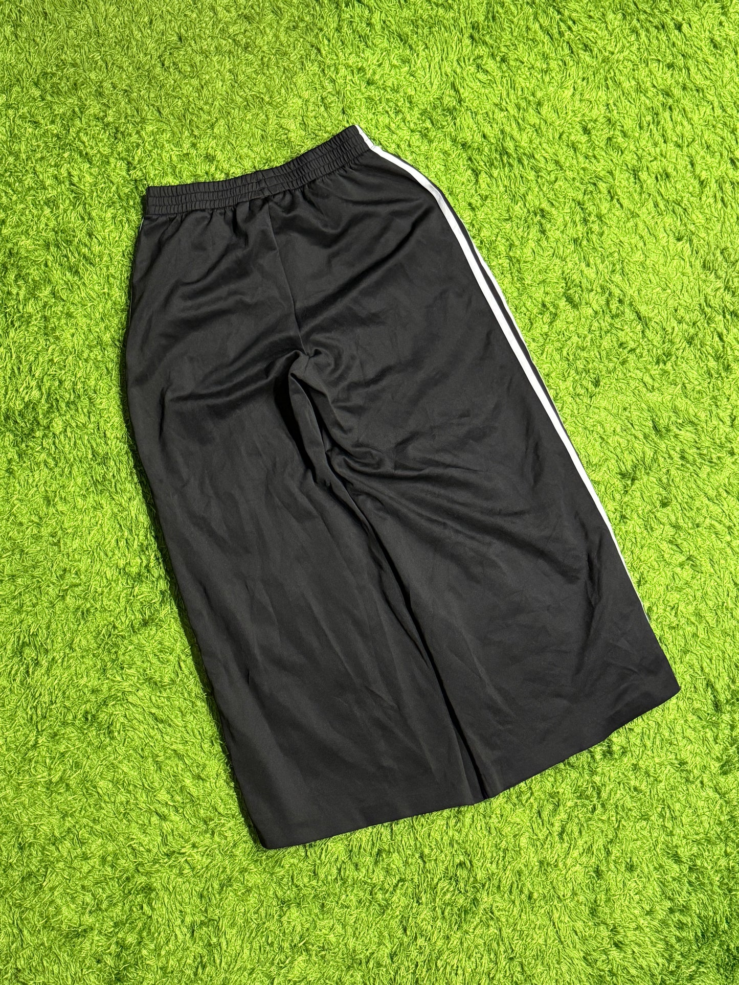 Spodnie dresowe czarne Adidas Originals firebird baggy pants