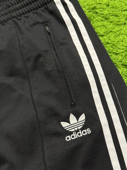 Spodnie dresowe czarne Adidas Originals Firebird dzwony