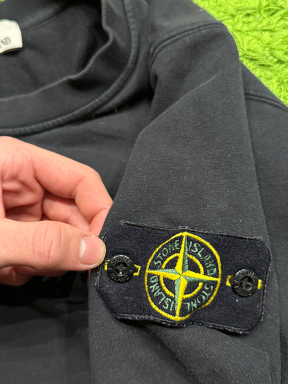Czarna bluza Stone Island z patką