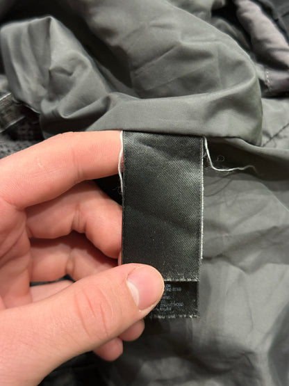 Kurtka czarna wiatrówka Thr North Face gore-tex