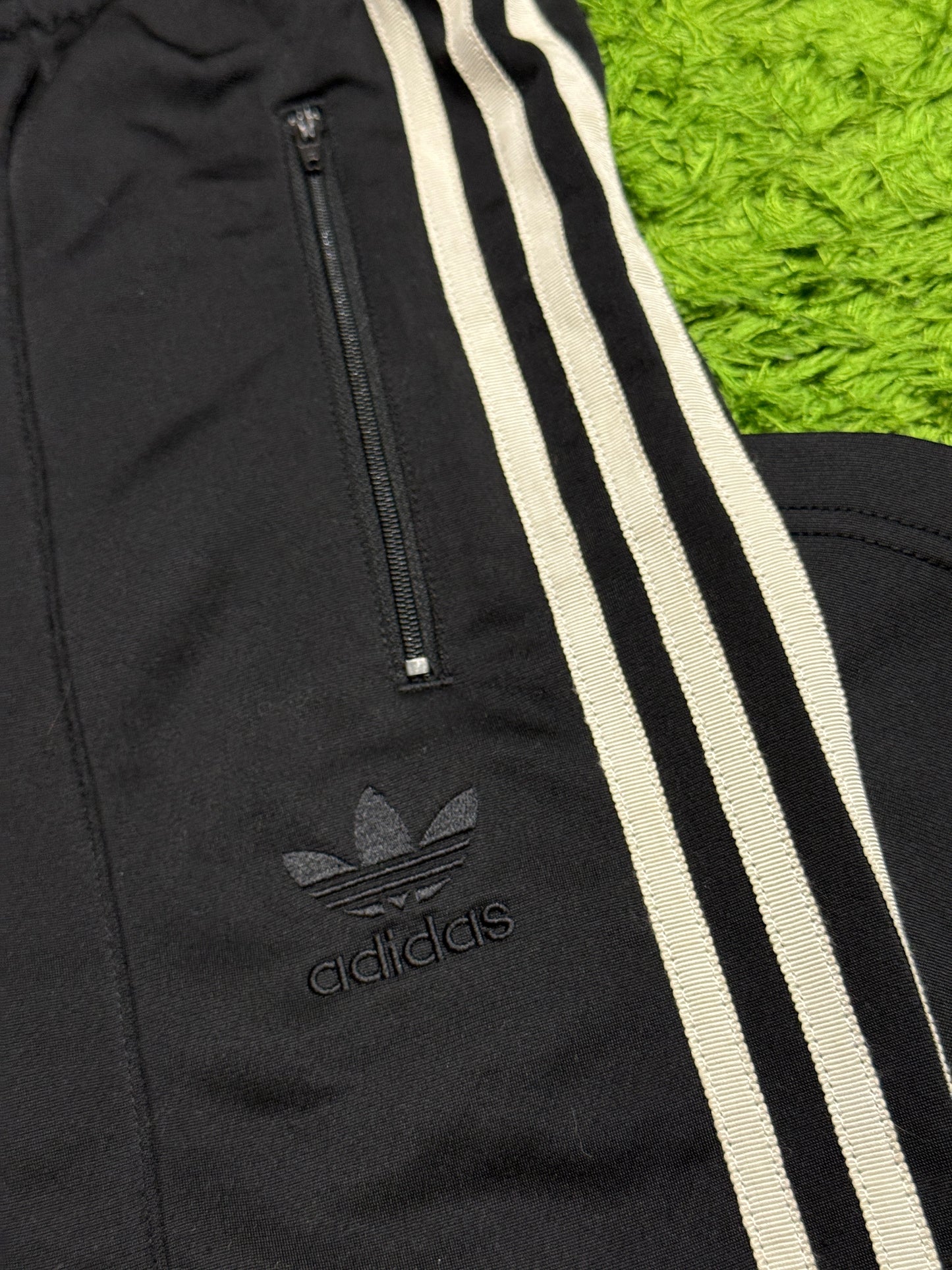 Spodnie dresowe czarne Adidas Originals Firebird pants