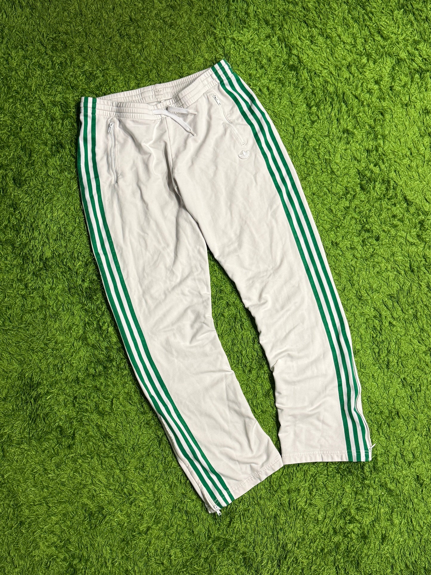 Spodnie dresowe białe Adidas Originals Firebird pants